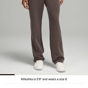 Lululemon Softreme high rise pants in size 8 espresso regular